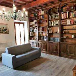 Casa Remo - Dolce Nella Piazza Di Greve , Greve in Chianti Italia